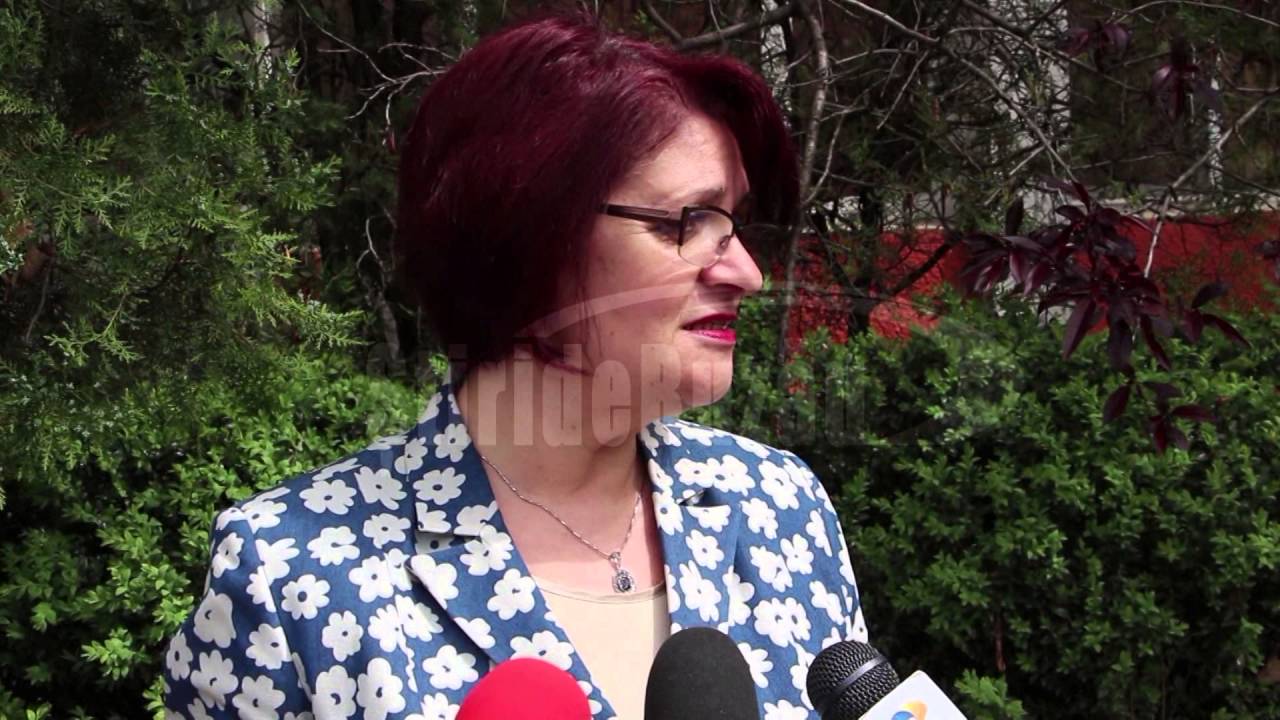 VIDEO Doliu, la Liceul Moisil, unde a murit profesorul de electronică. Soarta l-a împins să facă experimentul mai devreme decât îl programase