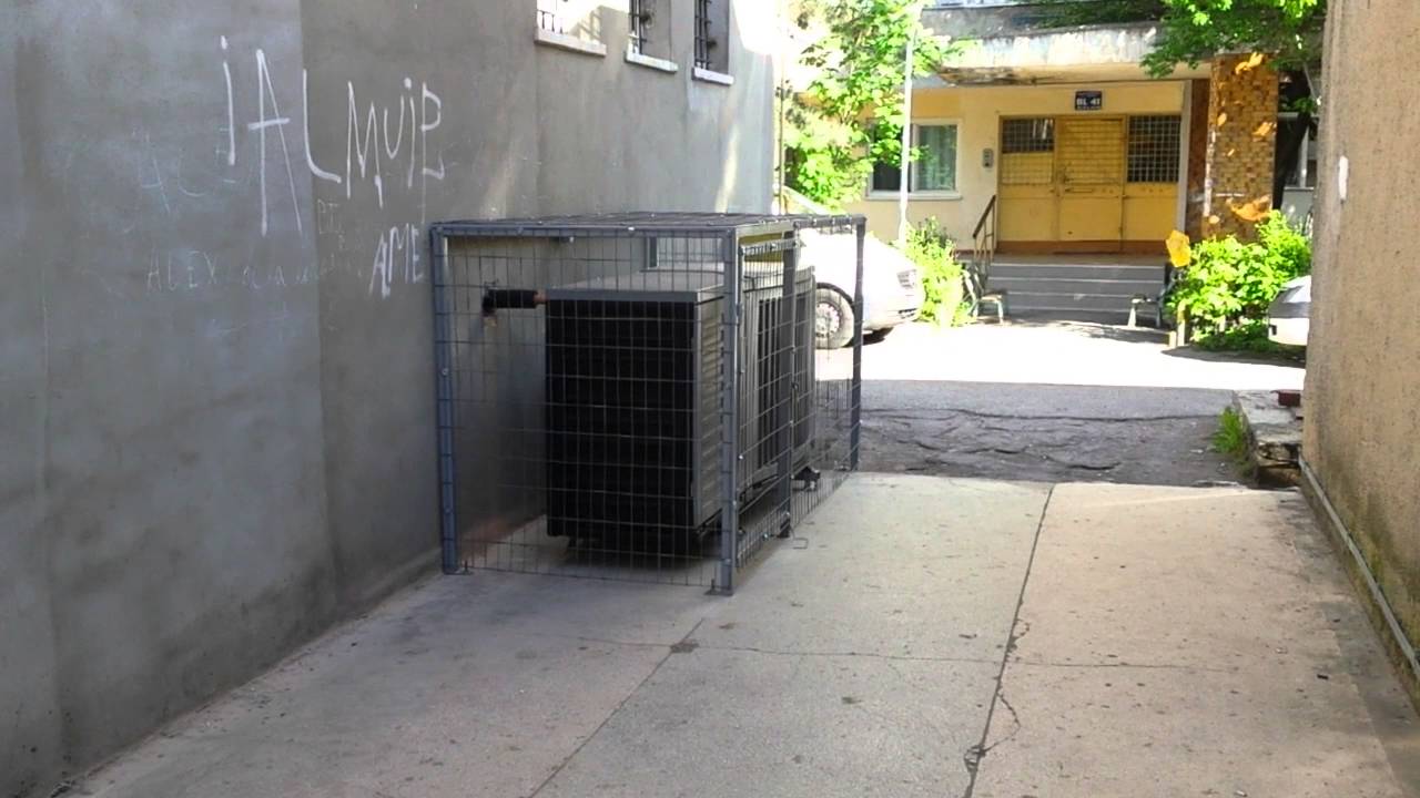 VIDEO Instalație de frig, piedică în calea trecătorilor care folosesc un gang din Micro 14