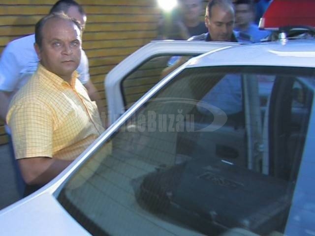 Valerică Șercăianu, primarul condamnat pentru ucidere din culpă, cere daune penitenciarului Focșani din cauza unor ploșnițe