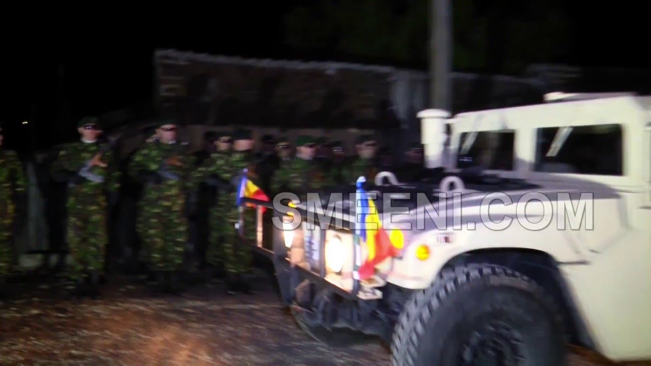 VIDEO Militarii uciși în Afganistan au ajuns acasă. Vor fi înmormântați la cimitirul Eroilor