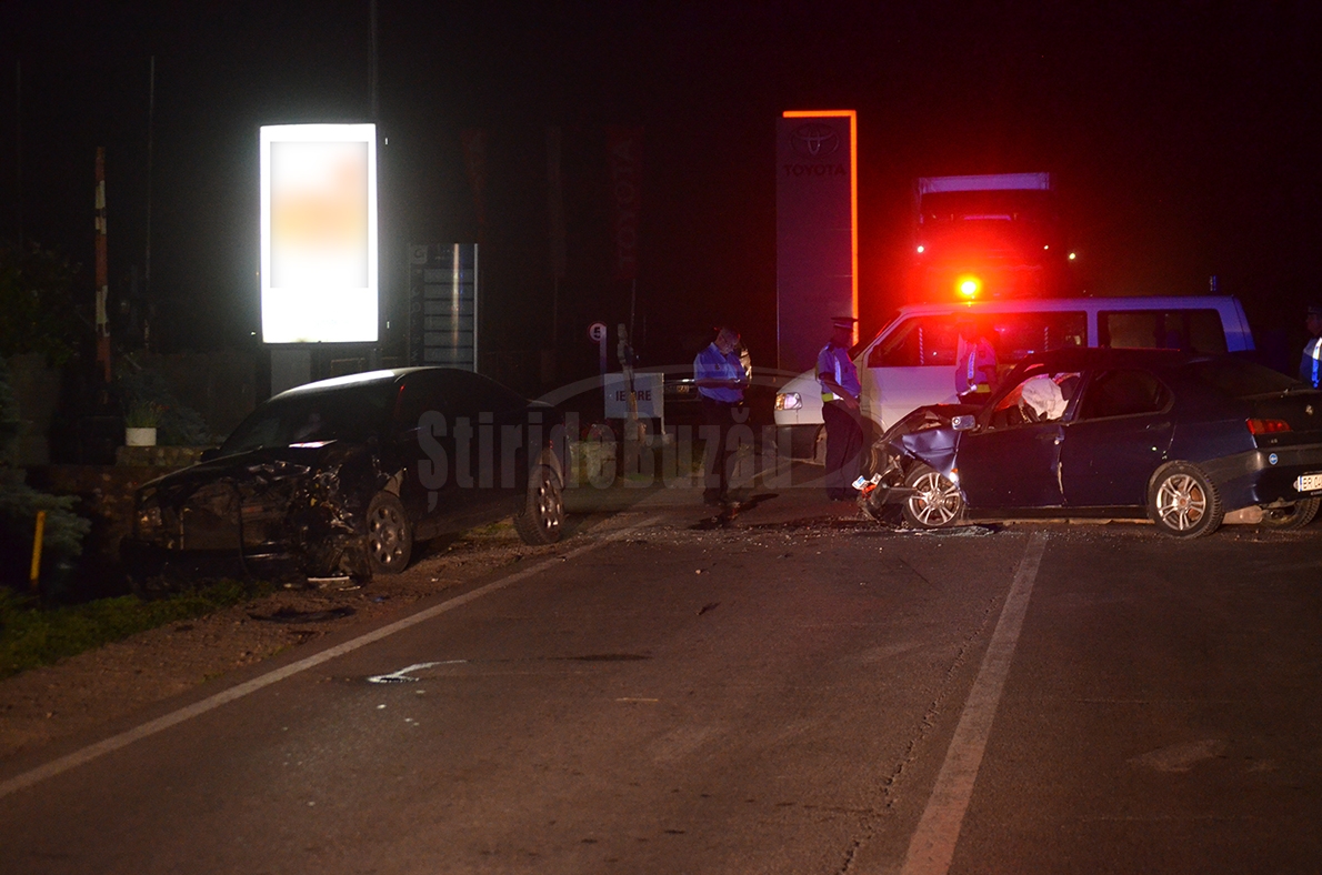VIDEO Culmea ghinionului! Un șofer a vrut să evite un câine, însă a provocat un accident cu cinci victime