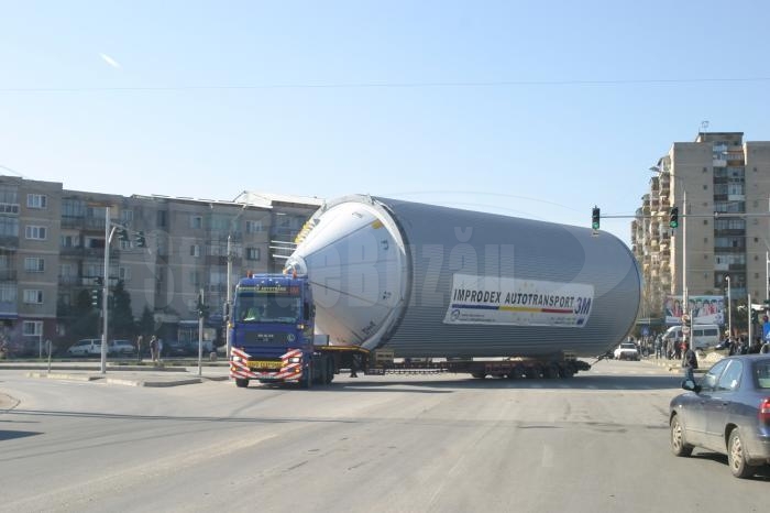 Restricții de trafic, pe DN 2B și DN 2, din cauza unor transporturi agabaritice