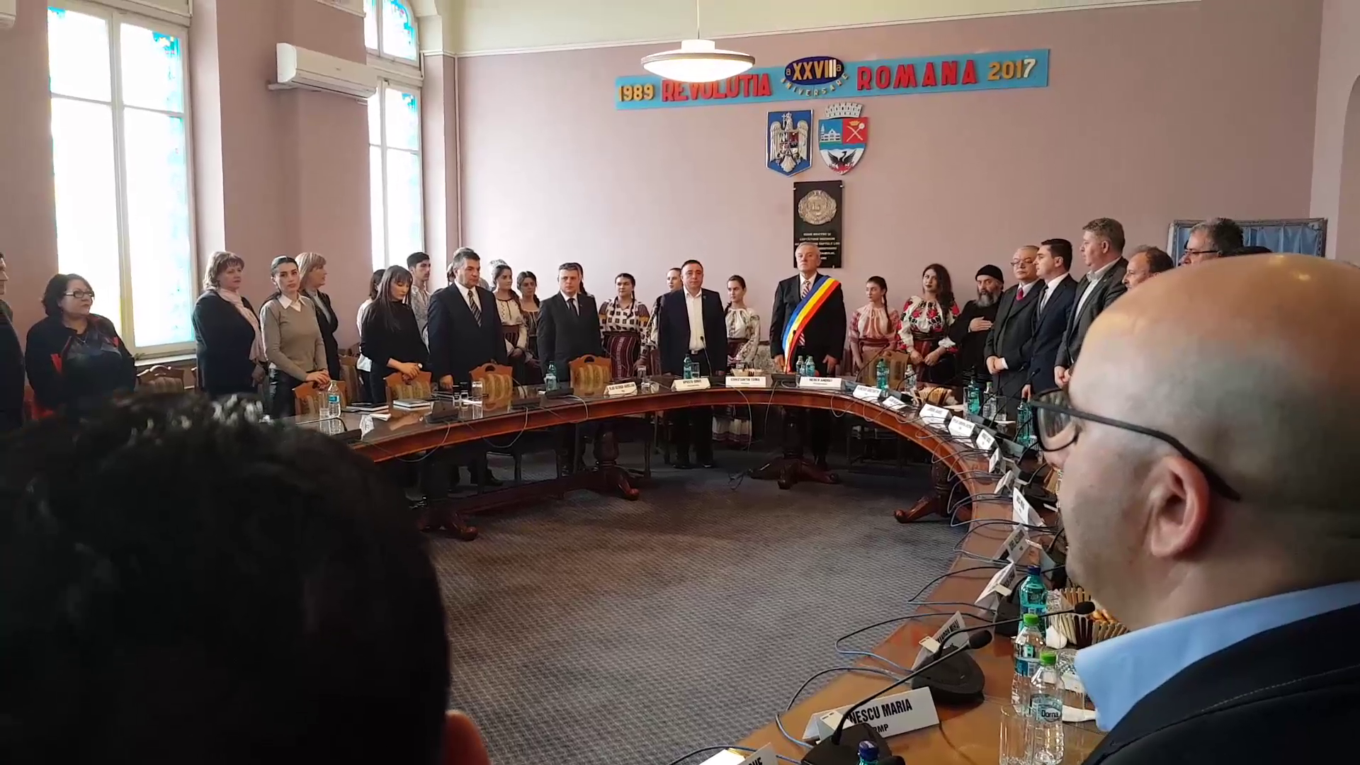 VIDEO Autoritățile Buzăului au proclamat unirea simbolică cu Republica Moldova