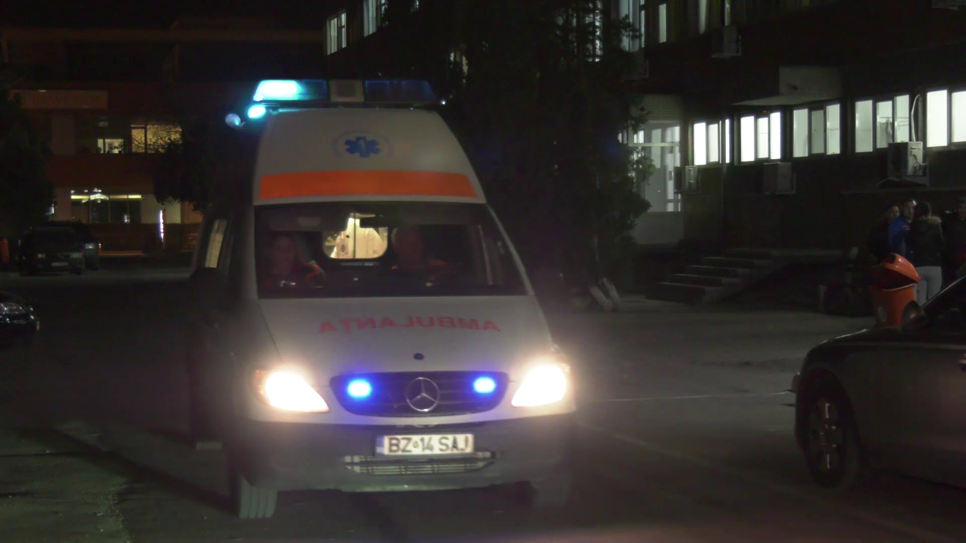 Accident cu trei răniți, la Mărăcineni, din cauza unui șofer neatent