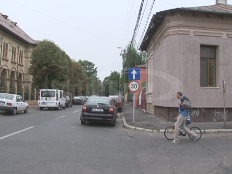 Restricții de trafic pentru mașinile de mare tonaj pe strada Transilvaniei