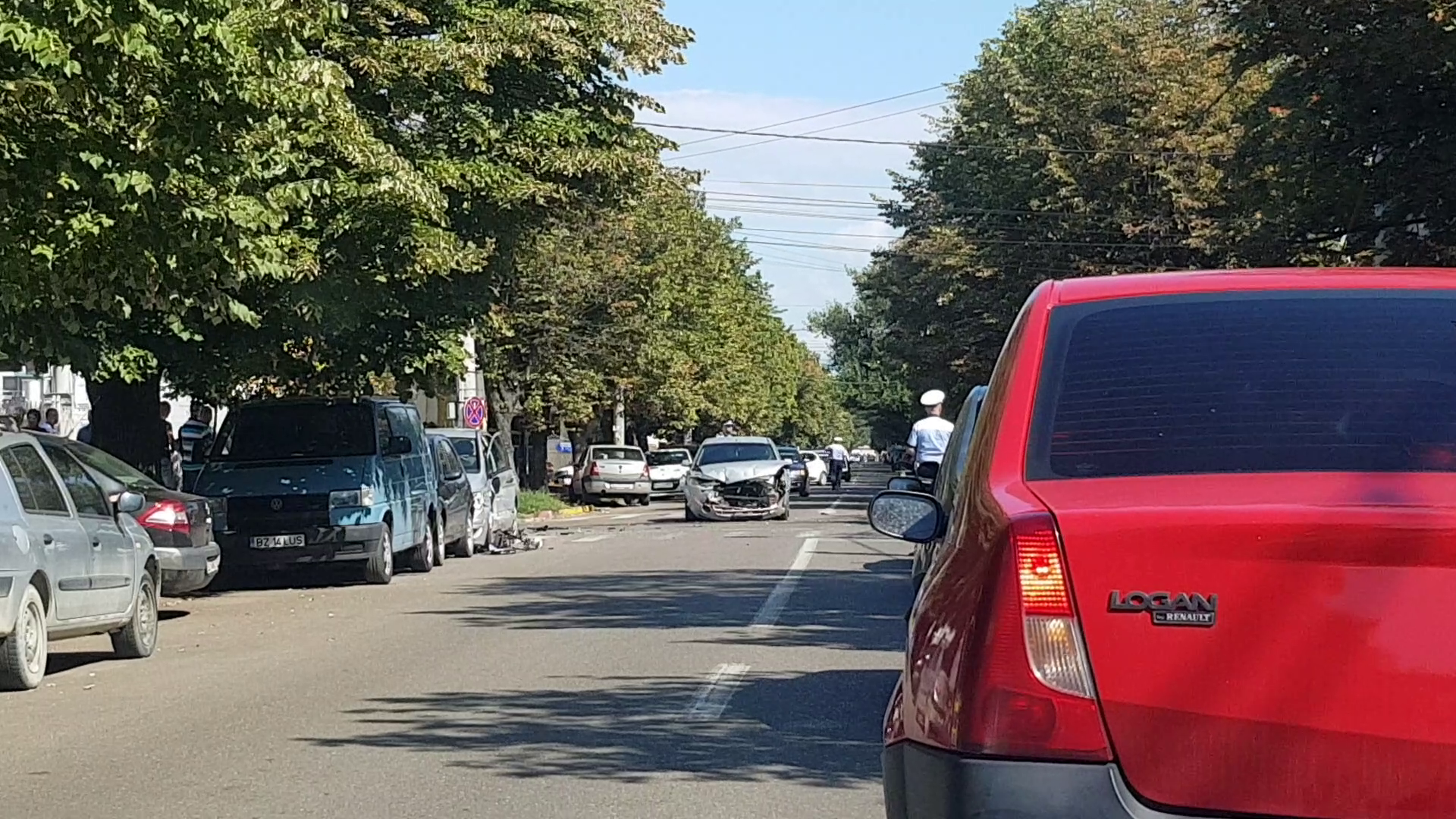 VIDEO Accident rutier în municipiul Buzău, cu trei autoturisme implicate