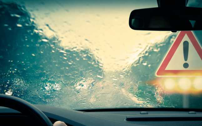 Circulație îngreunată pe DN 2 B, între Buzău şi Brăila, din cauza ploii