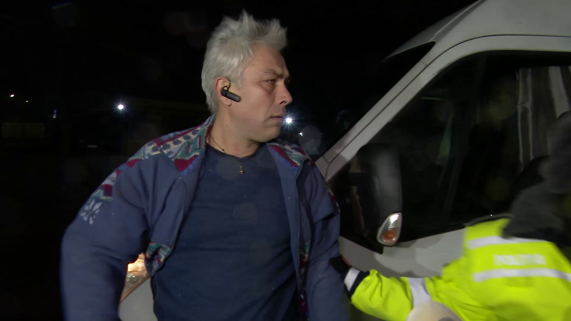 VIDEO Tensiuni la filtrele de pe E85, între polițiști și șoferii opriți în trafic