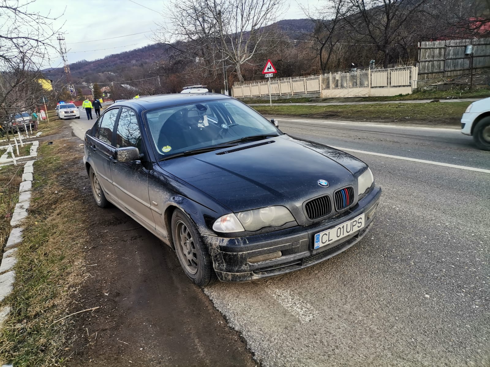 Tânără din Buzău, prinsă între două mașini, pe DN10