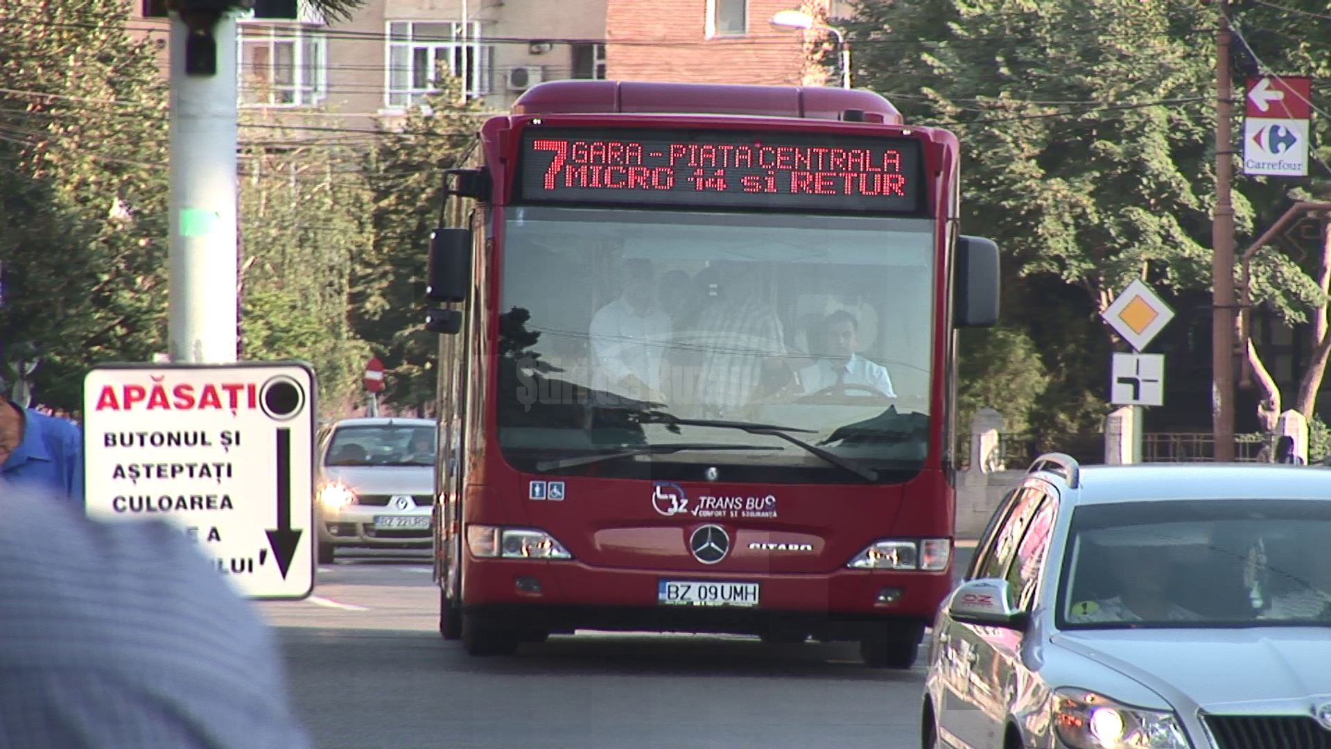 Șofer de autobuz, sancționat de Poliție pentru că nu a dat jos din călători înainte de a porni în cursă