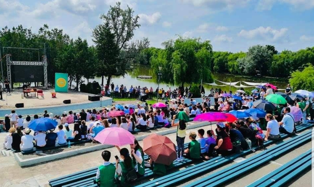 Primul eveniment din cadrul proiectului „Buzăul citește”: spectacol de poveste, în amfiteatrul din Parcul Tineretului