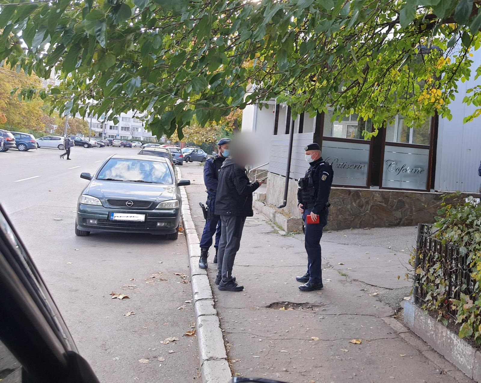 VIDEO Acțiuni ale polițiștilor și jandarmilor, alertați de creșterea numărului de infectări cu virusul Sars-CoV-2