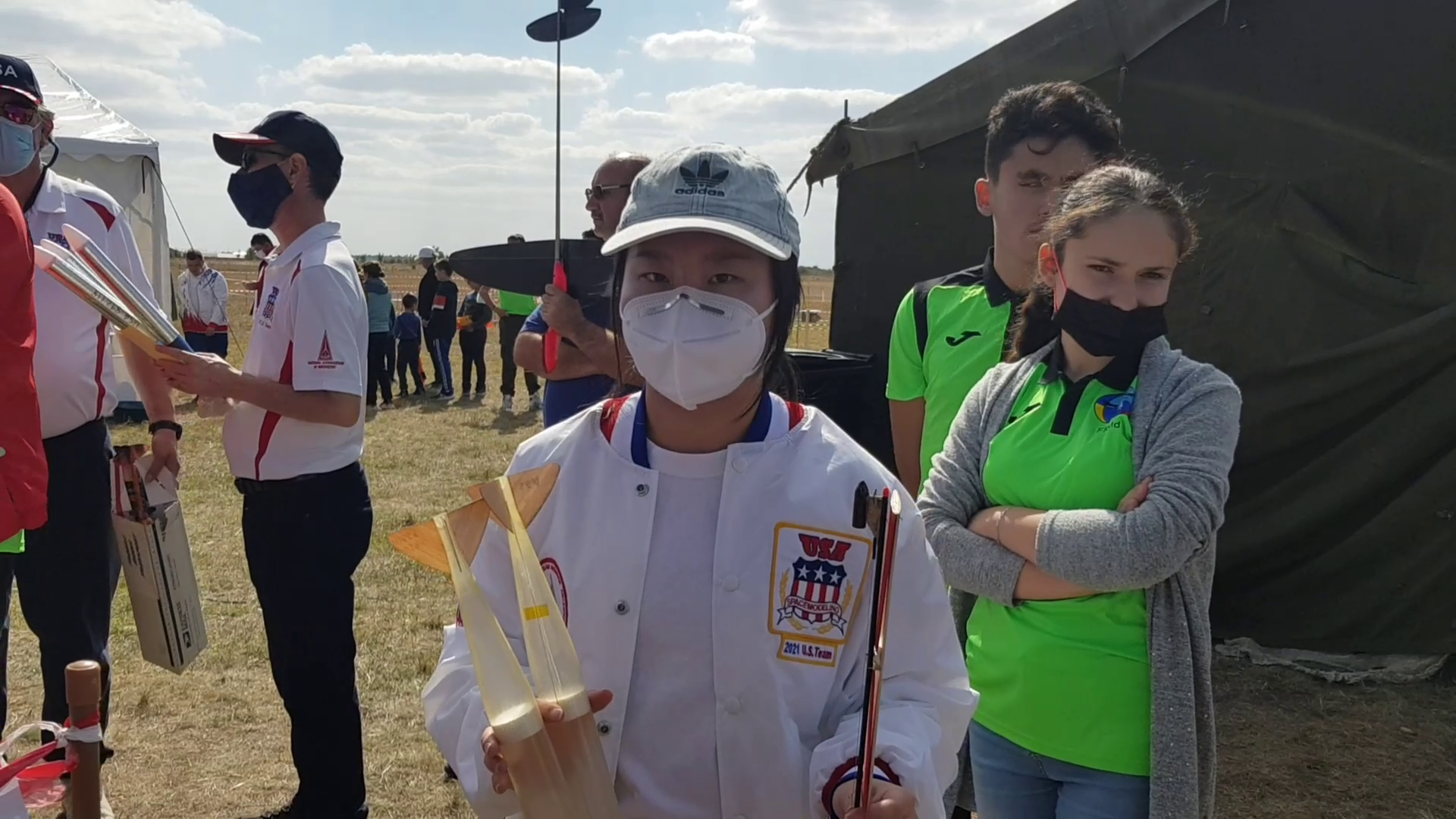 VIDEO Spectacol cu elicoptere și avioane de la Boboc, în deschiderea Campionatului Mondial de Rachetomodele