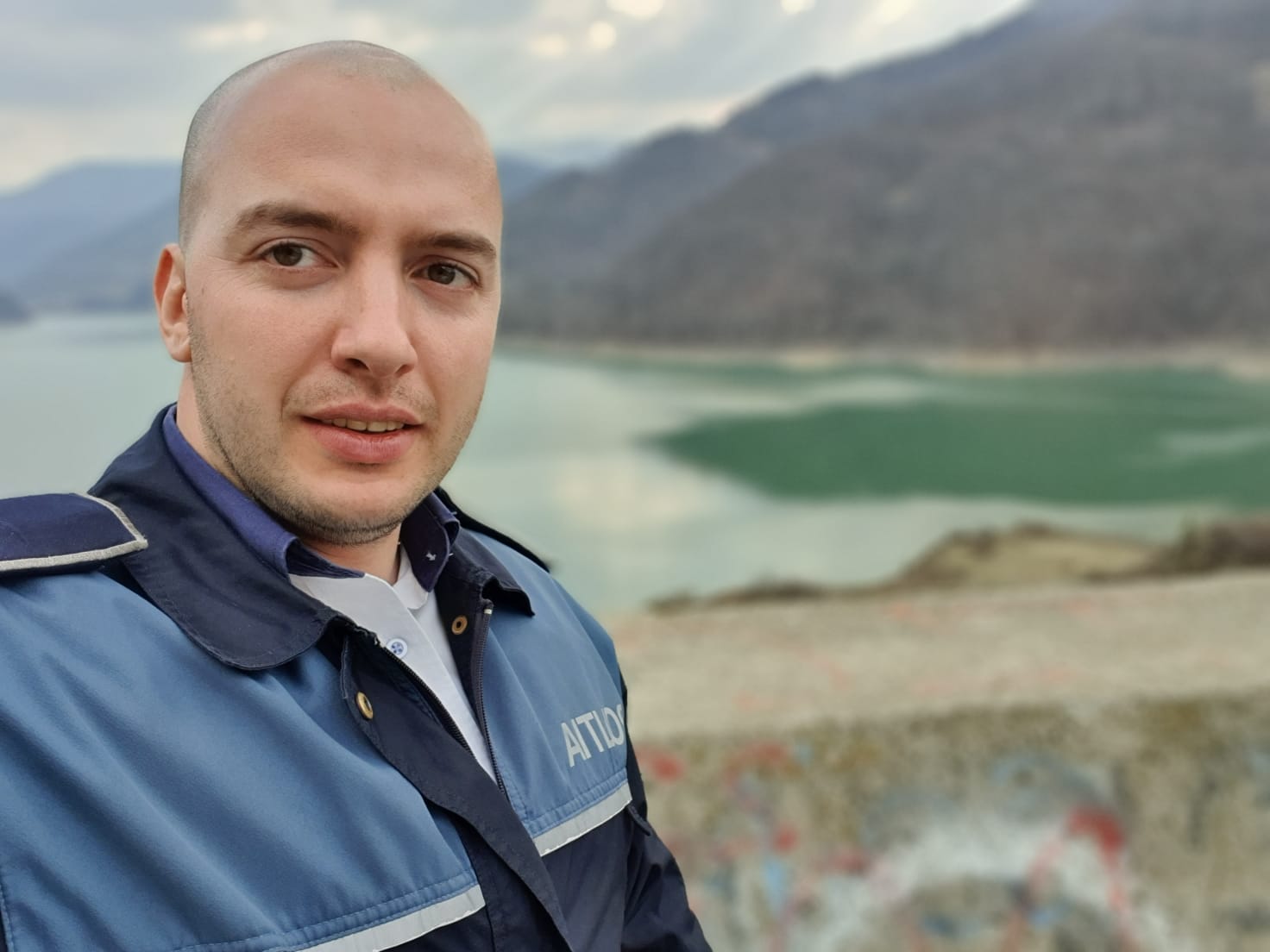 Polițist buzoian, medaliat la prima competiție națională de rafting pe traseu artificial