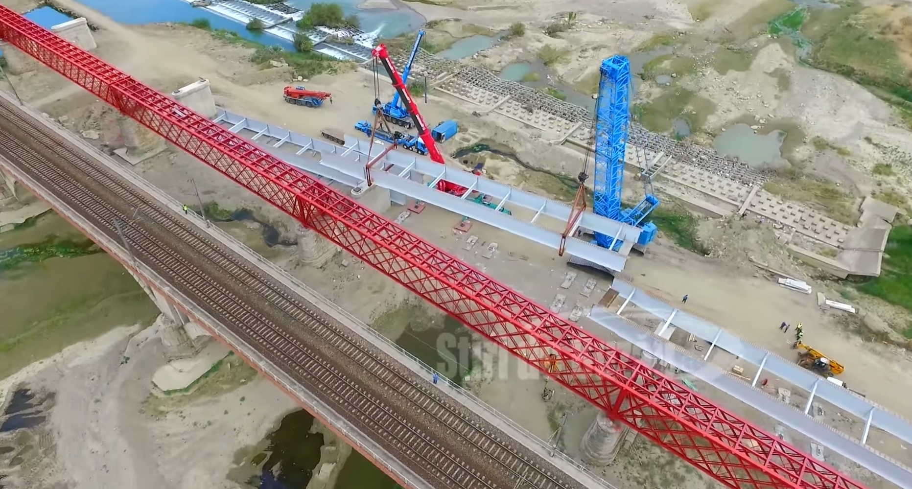 VIDEO Cum a „crescut” cel mai nou pod construit peste râul Buzău, la Vadu Pașii. Patru ani de șantier, într-un filmuleț de 2 minute