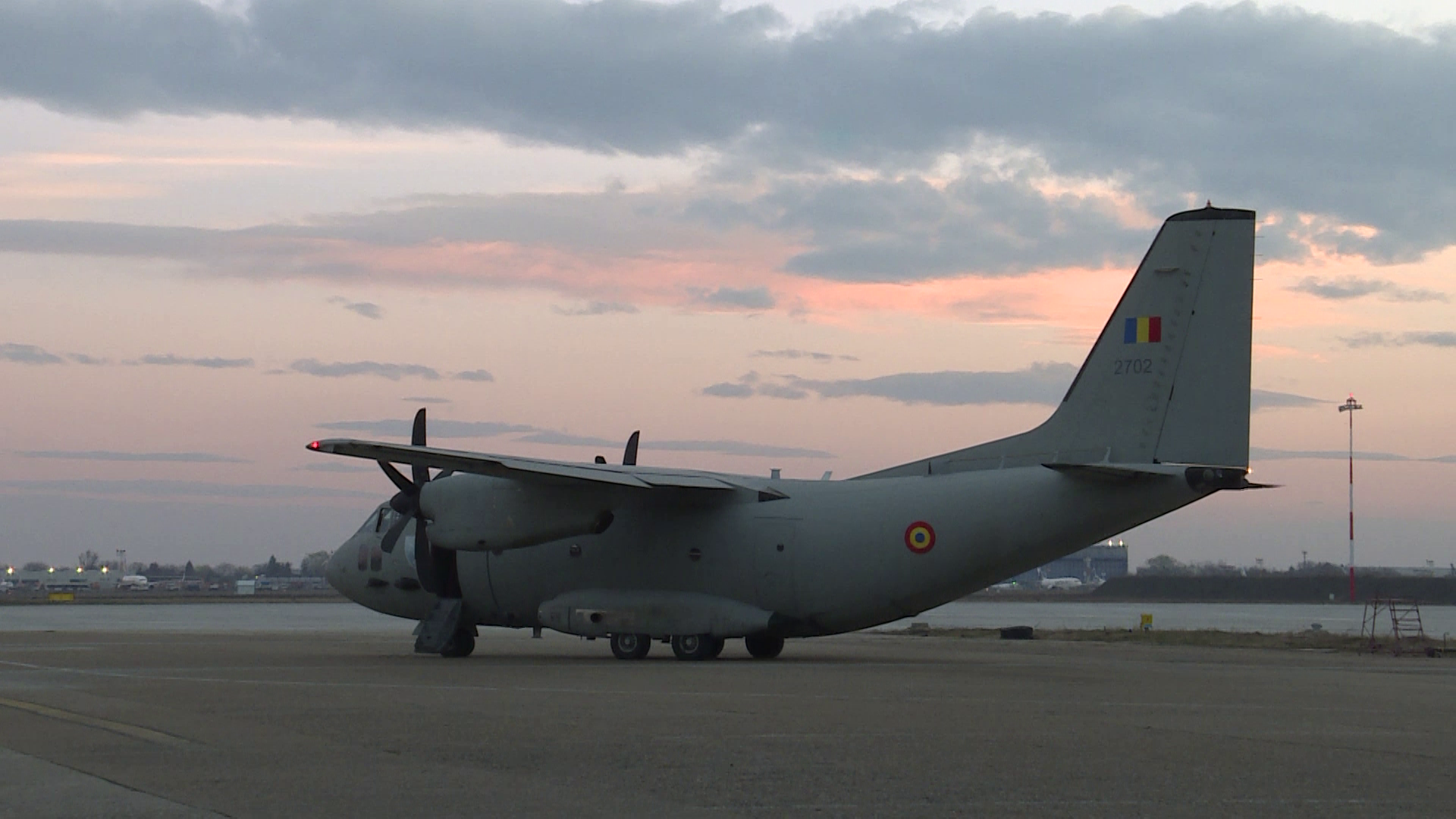 Cum intervin aeronavele C-27 Spartan configurate pentru misiuni de stingere a incendiilor
