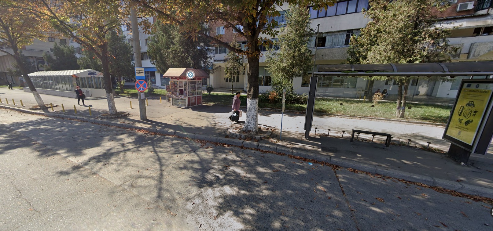 Stația Trans Bus de lângă pasajul subteran de pe Bulevardul Unirii , suspendată din 21 aprilie