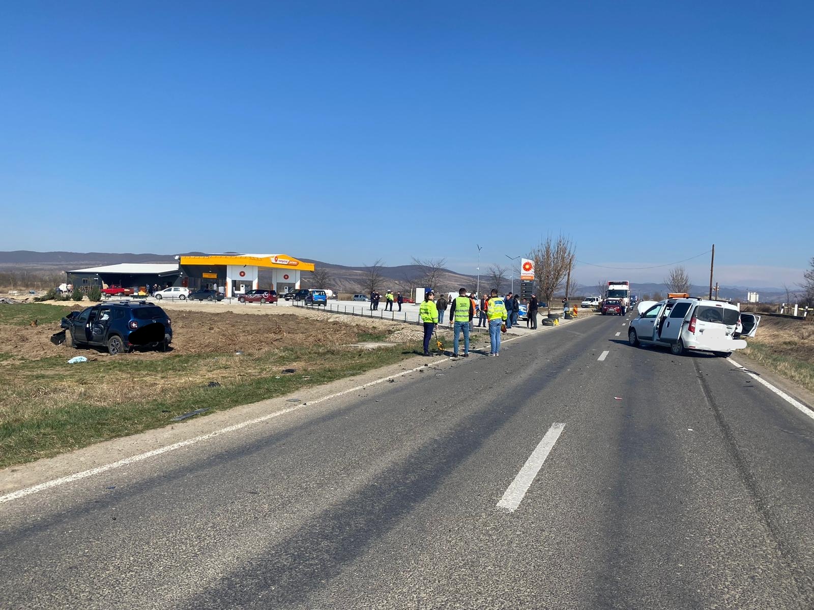 VIDEO Mașina cu asistați social a Primăriei Vernești, implicată într-un grav accident rutier