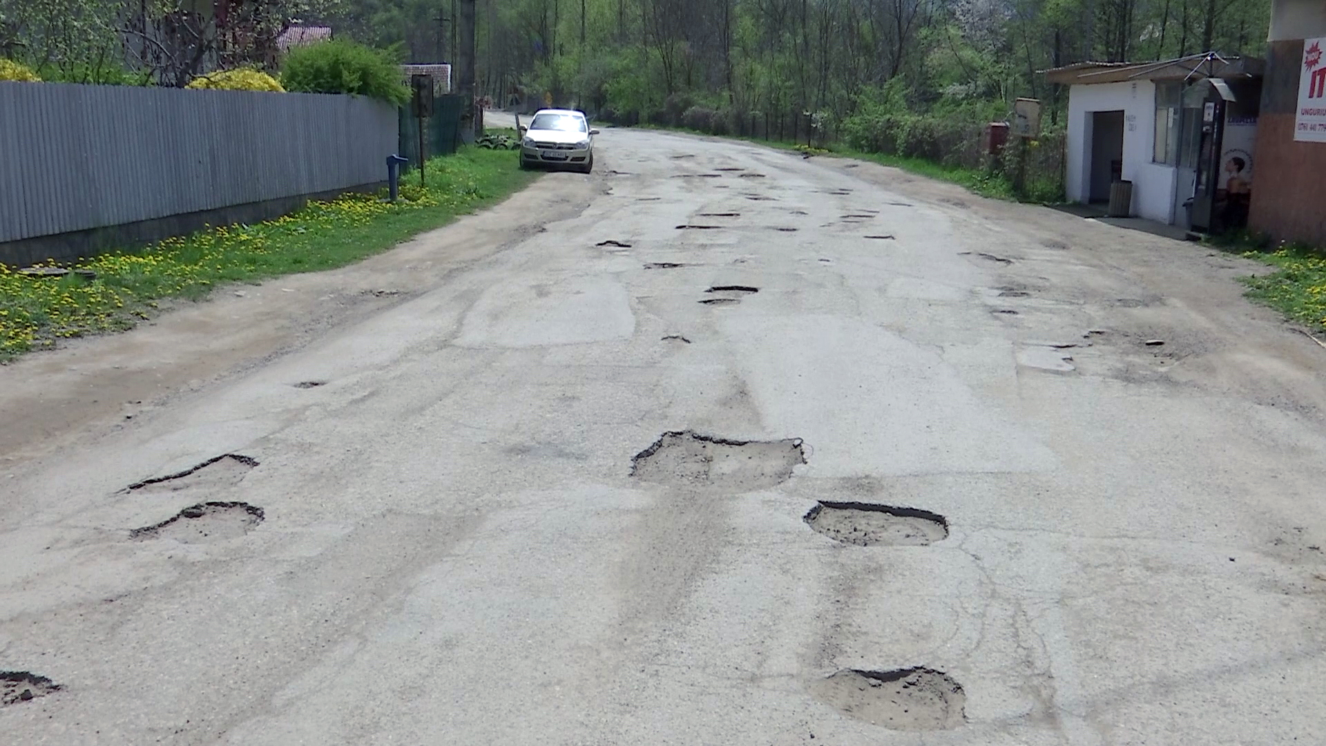 Drumeţia spre „Babele de la Ulmet”, trovanţii cu forme ciudate, un periplu cu senzaţii tari