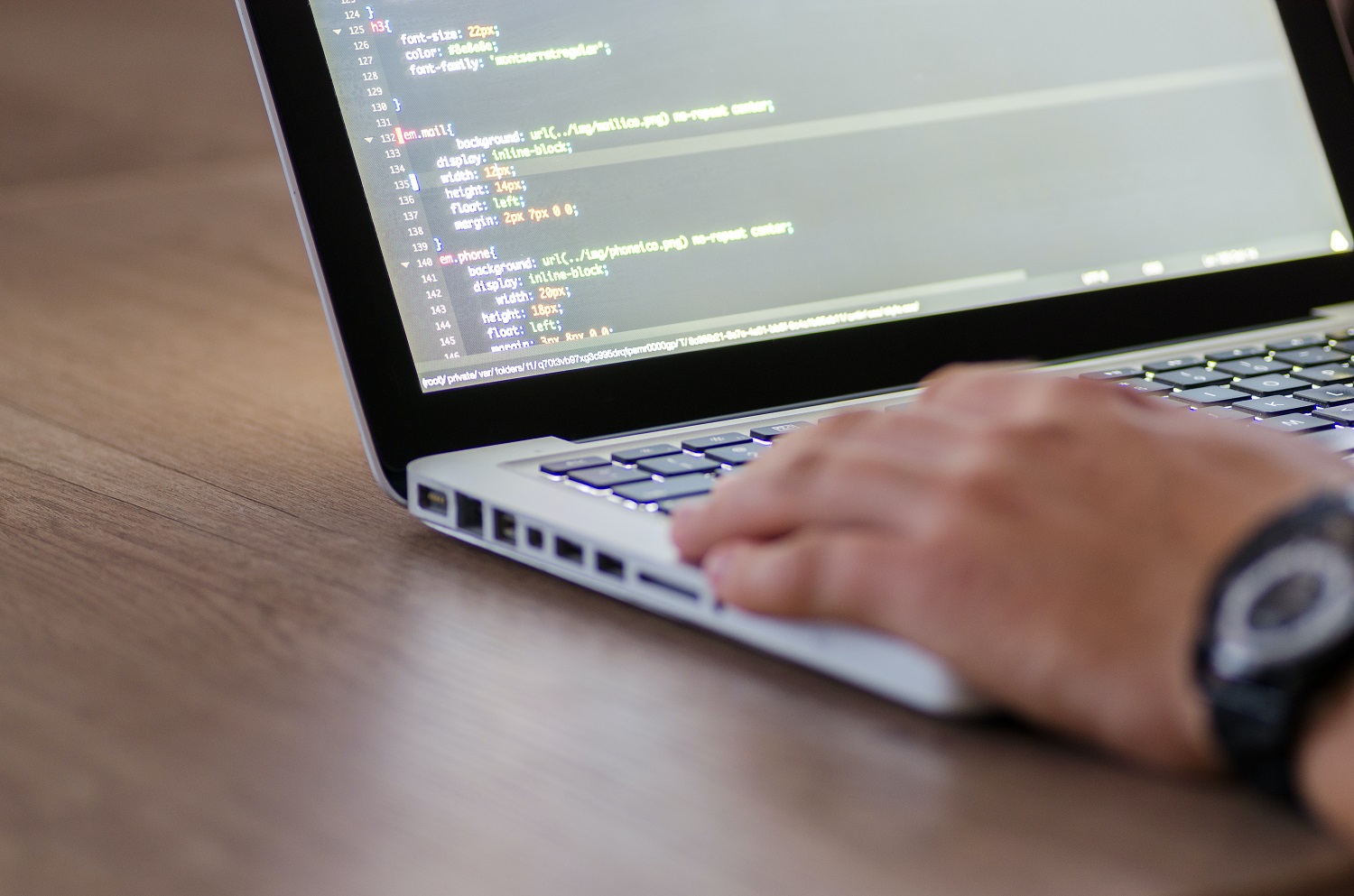 Firmele profesionale stiu tot ce trebuie despre site-uri web si SEO