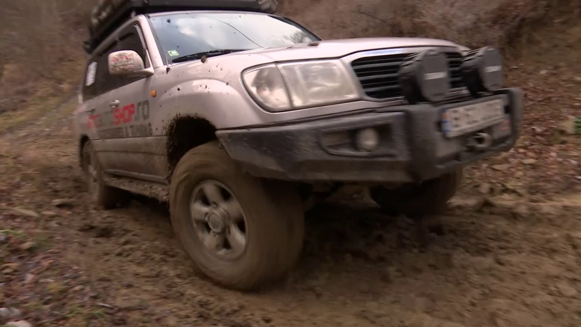 Misiune umanitară în preajma sărbătorilor, organizată de membrii unui club off-road