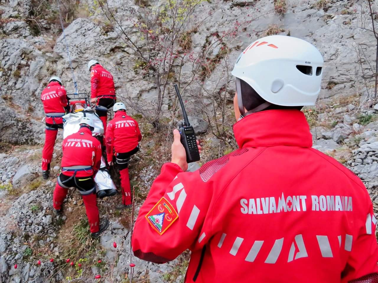 Unitate Salvamont, la Curbura Carpaților. Ce condiții trebuie să îndeplinească viitorii salvatori