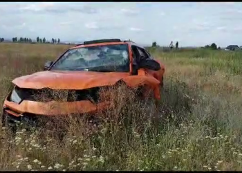 VIDEO Coliziune între un bolid de sute de mii de euro și un autoturism, soldată cu trei răniți