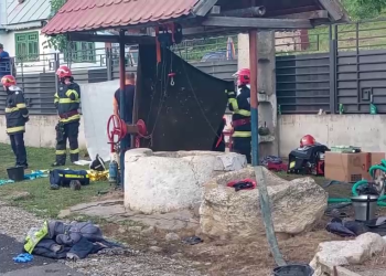 VIDEO Cum s-a produs accidentul din Fințești soldat cu moartea unui muncitor care curăța o fântână