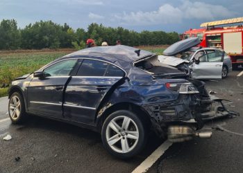Accident cu trei mașini, în timpul furtunii. Un bărbat a murit în coliziunea produsă între Buzău și Ialomița