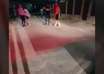 VIDEO Focuri de armă, trase de poliție în plan vertical pentru a pune capăt unui conflict