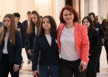 Senatoarea PSD Liliana Sbîrnea: „Școala buzoiană, exemplu pentru întreaga țară!