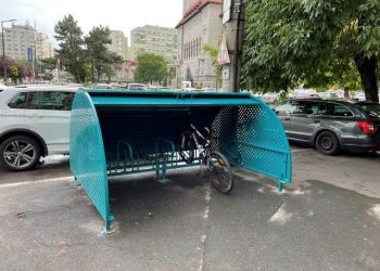 Cum arată micile garaje pentru biciclete pe care Primăria vrea să le monteze în Buzău