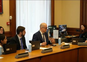 Deputatul PSD Andi Cristea, prezent la o nouă dezbatere de marcă, la sediul OCDE din Paris