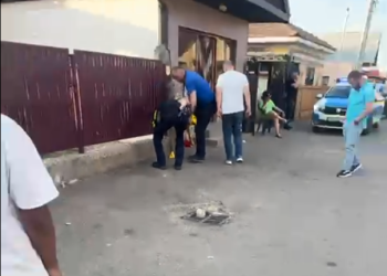 Bărbat atacat cu un cuțit, de Mircea Lucescu, pe strada Răchitei din Buzău