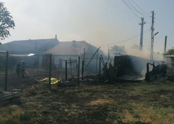 VIDEO Pedeapsă divină? Bărbat de 63 de ani, mort într-un incendiu. Își bătea mama frecvent