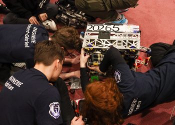 Sprijin consistent de la Consiliul Județean Buzău pentru echipa „Heart Of RoBots”