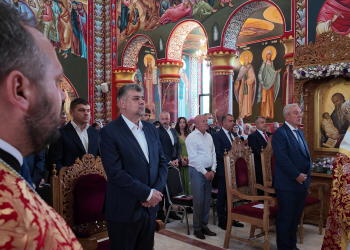 VIDEO Marcel Ciolacu, prezent la sfinţirea picturii Catedralei Sfântul Sava