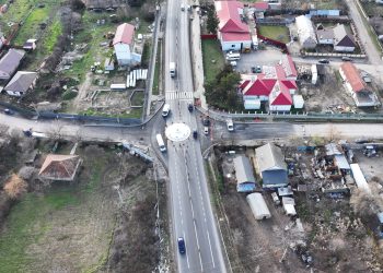 Lucrări în desfășurare la două intersecții de pe DN 2 și DN 1B. Posibile restricții de trafic