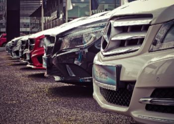 Avantajele achiziționării unei mașini rulate vs. una nouă