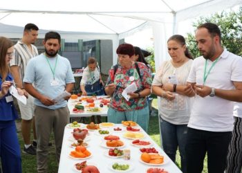 Cercetători și legumicultori, reuniți la Buzău pentru a discuta despre viitorul legumiculturii