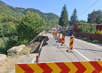 Carosabil surpat pe DN 10, la Lunca Priporului. Traficul se desfășoară pe un singur sens