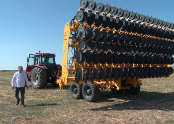 Seceta schimbă agricultura. Fermierii renunță la arătură și caută tehnologii care păstrează apa în sol