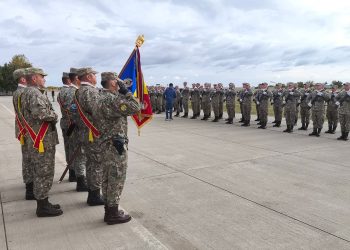 Ceremonie emoționantă la Boboc. Au depus jurământul peste 200 de noi soldați profesioniști