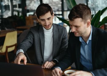 Cum să îmbini SEO, PPC și strategiile integrate pentru vizibilitate și conversii