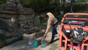 VIDEO Peste 15.000 de oameni de pe Valea Slănicului au rămas fără apă. Lacul Cireșu a fost golit temporar pentru lucrări